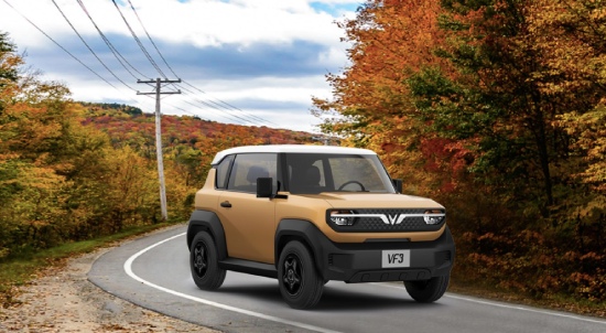 ô tô điện vf3 lăn bánh 3d